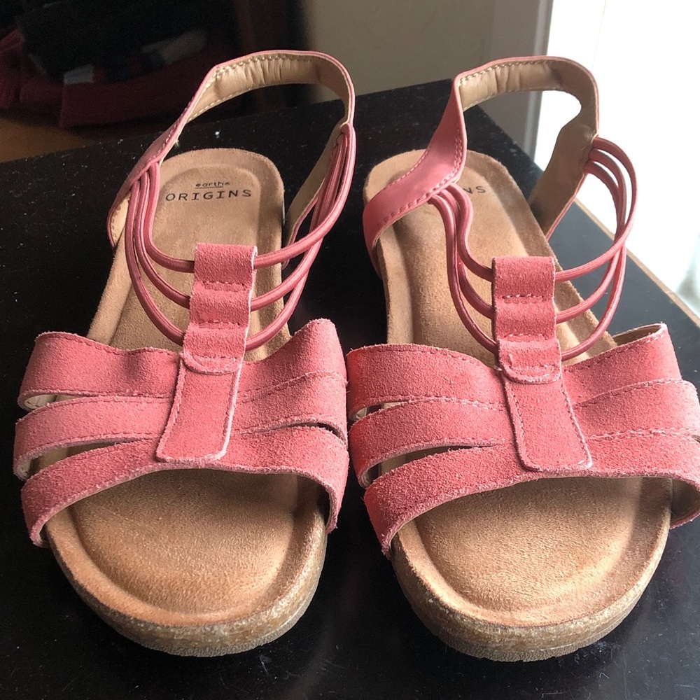 Earth Origins Pink Suede Strappy Sandals